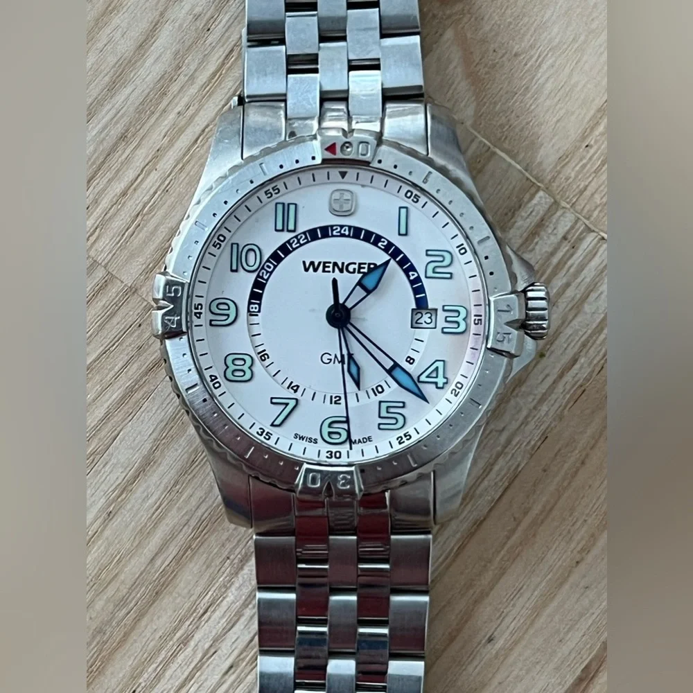 Wenger Men’s Watch Large White Dial Stainless Steel Bracelet Date Window 24 Hour